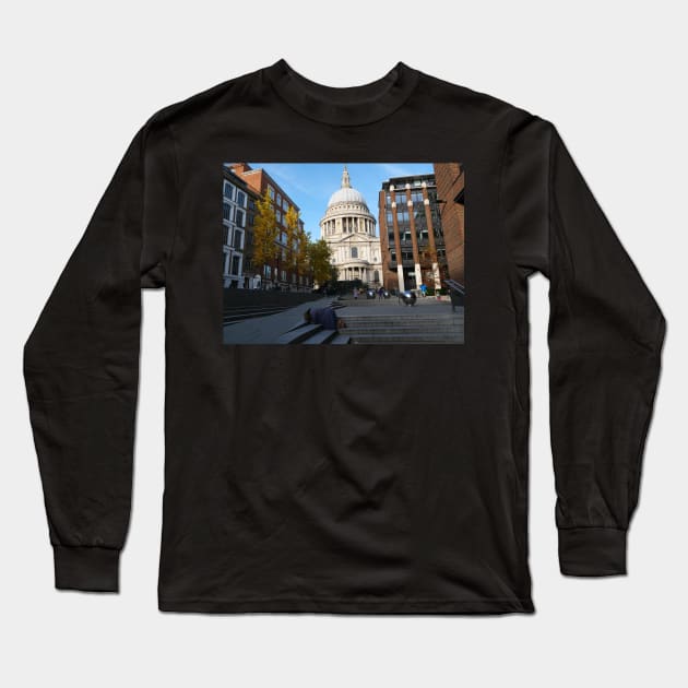 Praying at St Paul’s Cathedral Long Sleeve T-Shirt by fantastic-designs